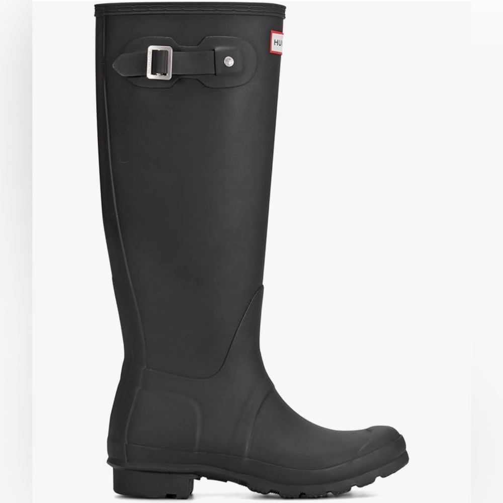 Hunter Classic Black Tall Rain Boots - like new condition - size: 7M/8F US